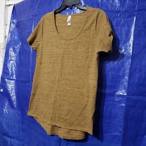 Lularoe classic tshirt